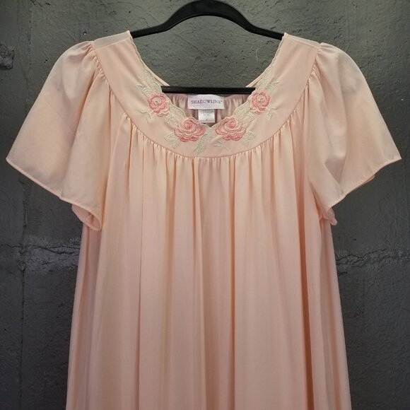 Shadowline Night Gown Sm Maxi Peach Pink Nylon Flower Embroidery Yoke Satin flaw - Picture 6 of 15